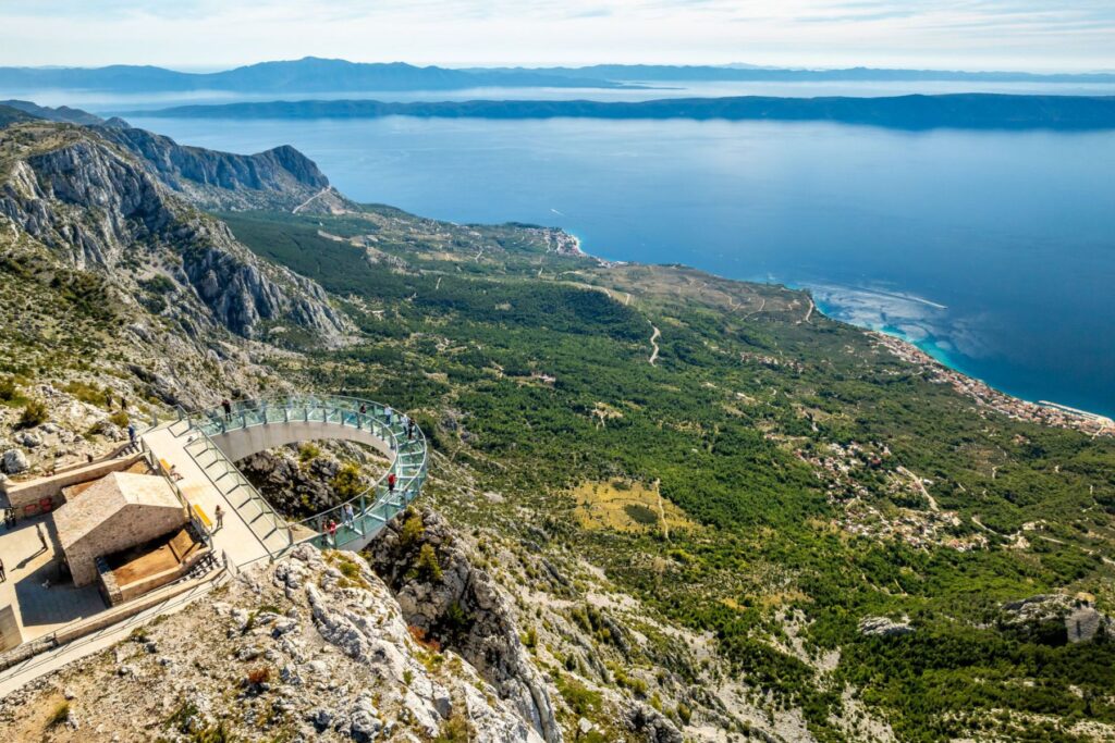 Geniet van het uitzicht vanaf de Biokovo Skywalk | © Julien Duval