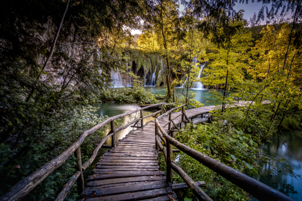 Adembenemend Nationaal Park Plitvice in de buurt van Zagreb